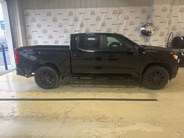 2026 Chevrolet Silverado 1500 RST photo 2