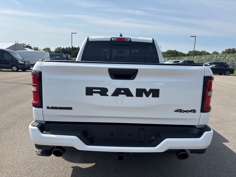 2026 Ram 1500 Laramie photo 3
