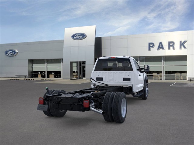2025 Ford F-550 photo 8