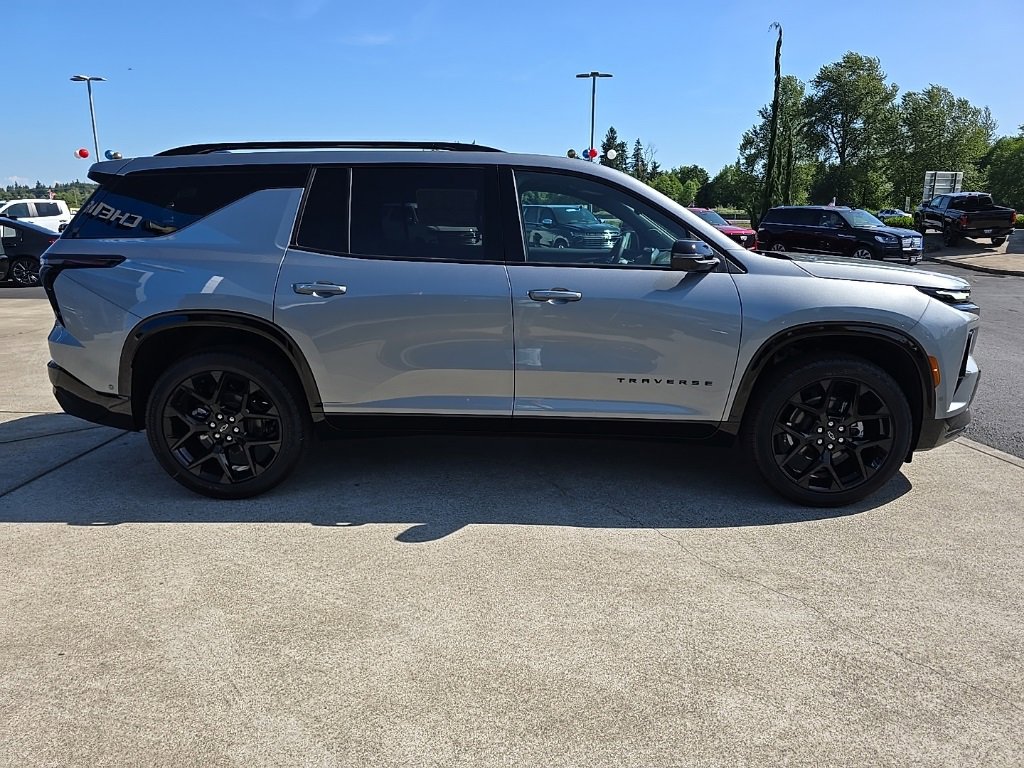 2025 Chevrolet Traverse RS photo 4