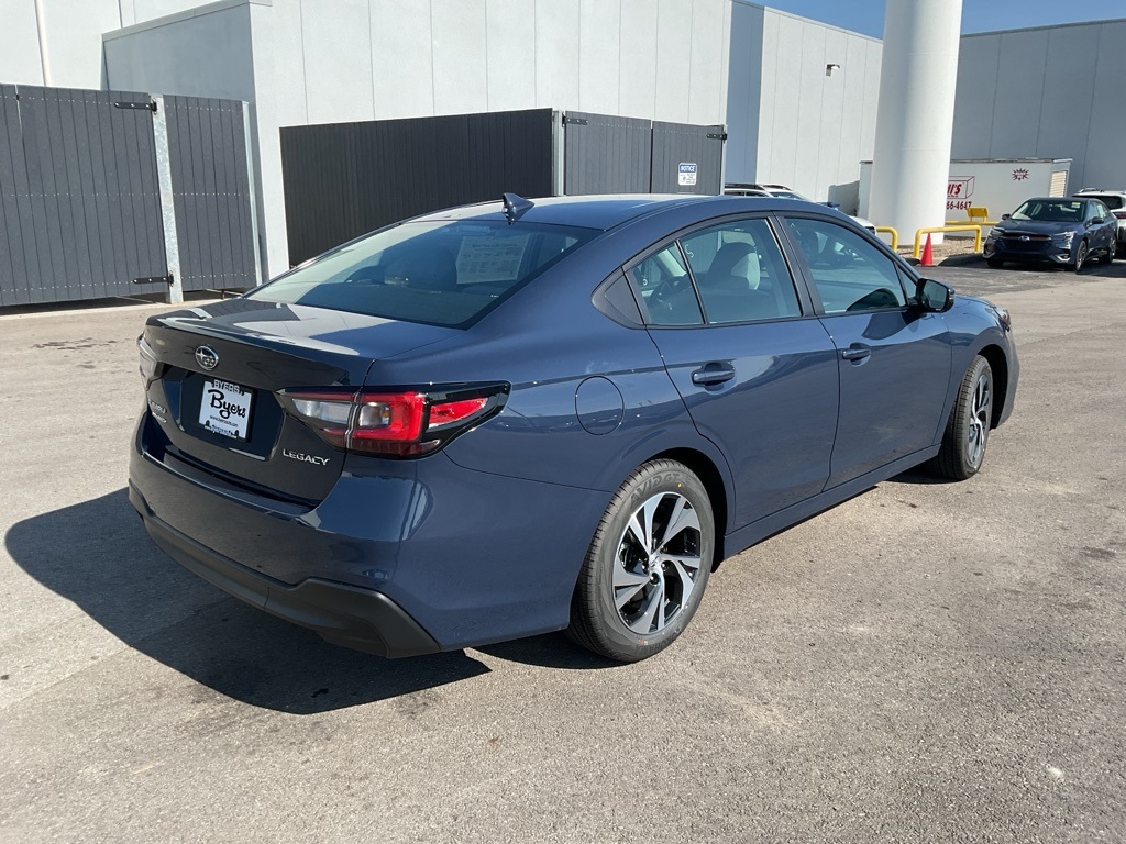 2025 Subaru Legacy Premium photo 3