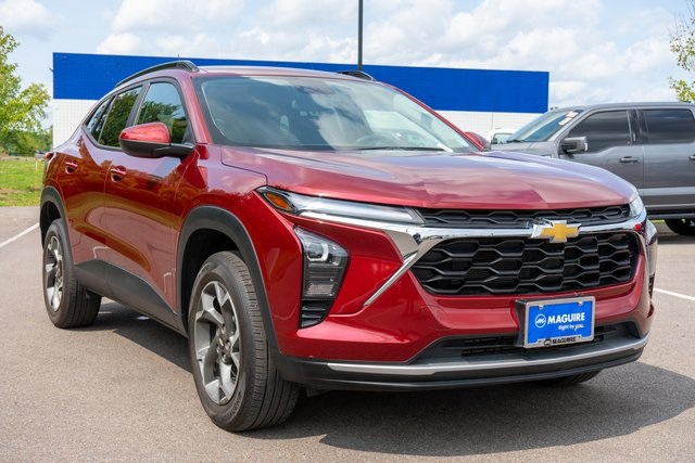 2024 Chevrolet Trax LT photo 3