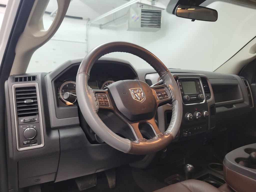 2017 Ram 2500 Tradesman photo 10