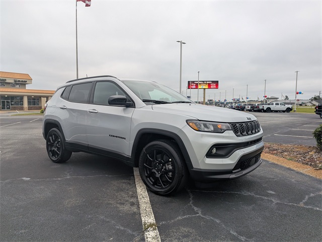 2025 Jeep Compass Latitude's photo