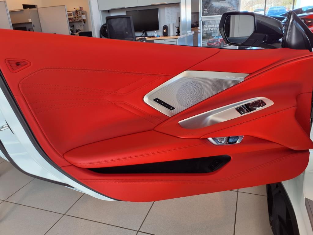 2025 Chevrolet Corvette E-Ray 3LZ photo 10
