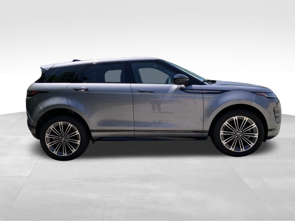 2024 Land Rover Range Rover Evoque Dynamic SE photo 4