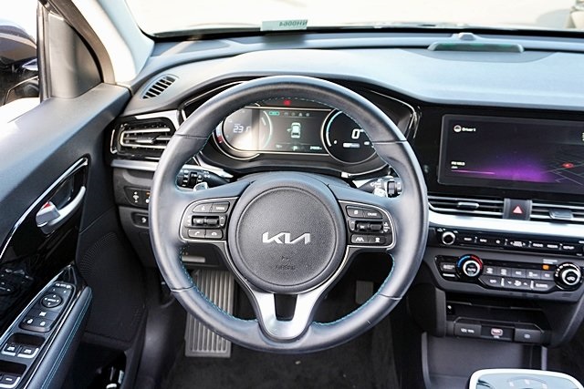 Used 2022 Gray Kia EX Premium image 20