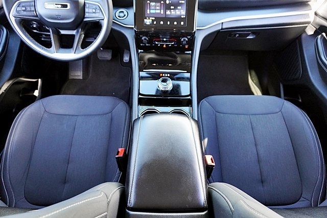 2023 Jeep Grand Cherokee Laredo photo 20