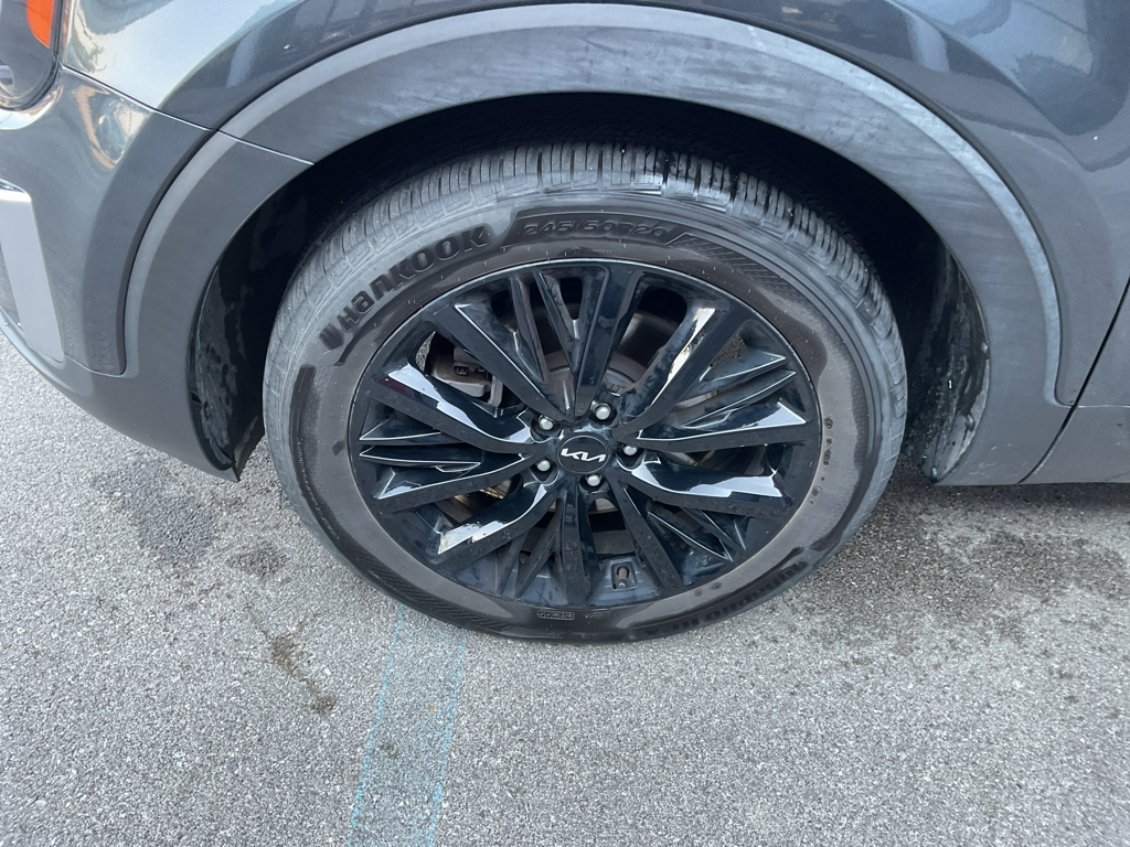 2022 Kia Telluride SX photo 2