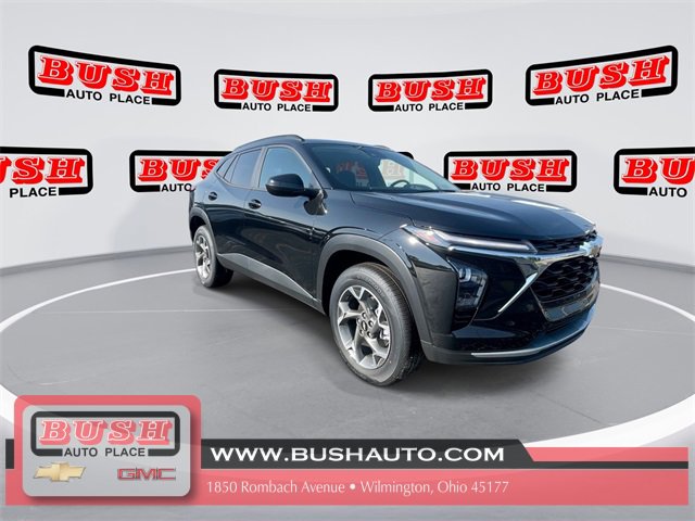 2025 Chevrolet Trax LT photo 4