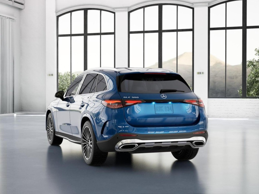 2026 Mercedes Benz GLC 300 photo 26