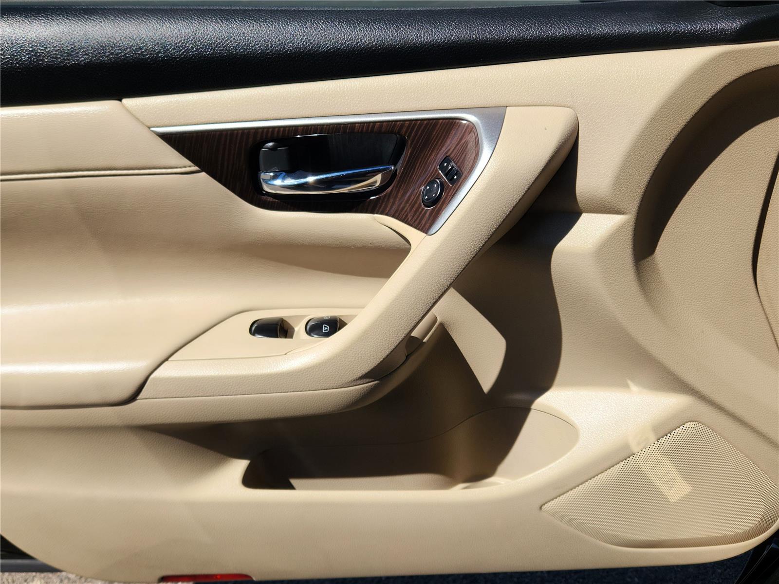 2015 Nissan Altima 2.5 SL photo 8