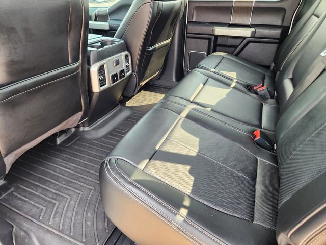 2020 Ford F-450 Lariat photo 29
