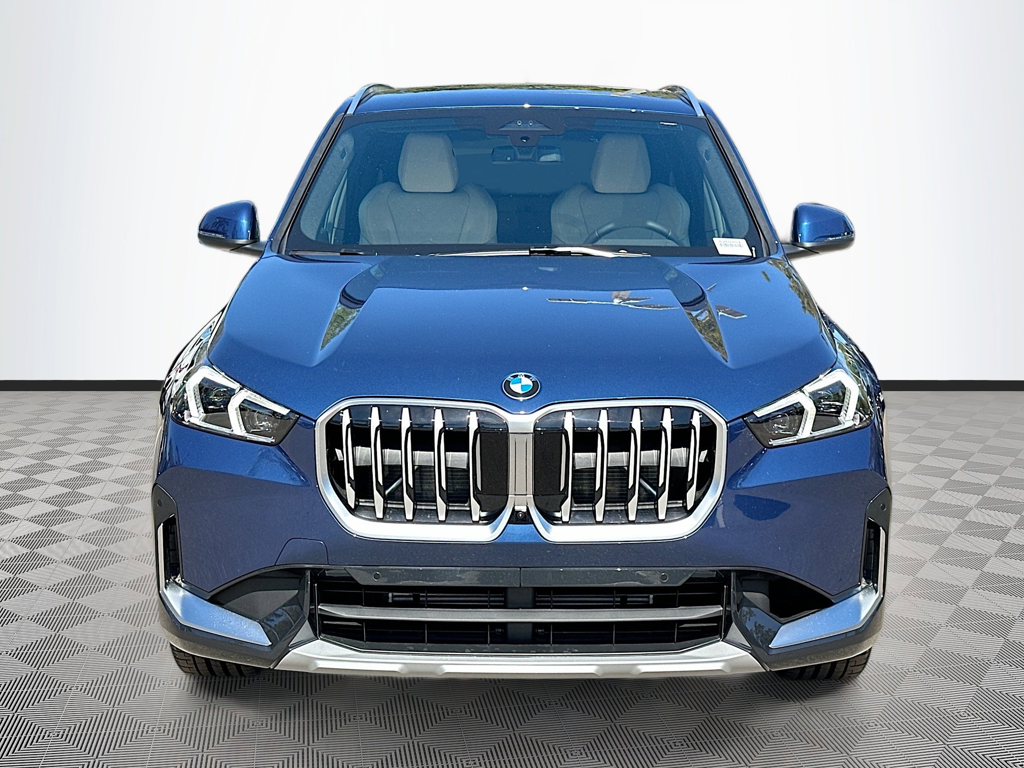 2025 Bmw X1 XDrive28i photo 2