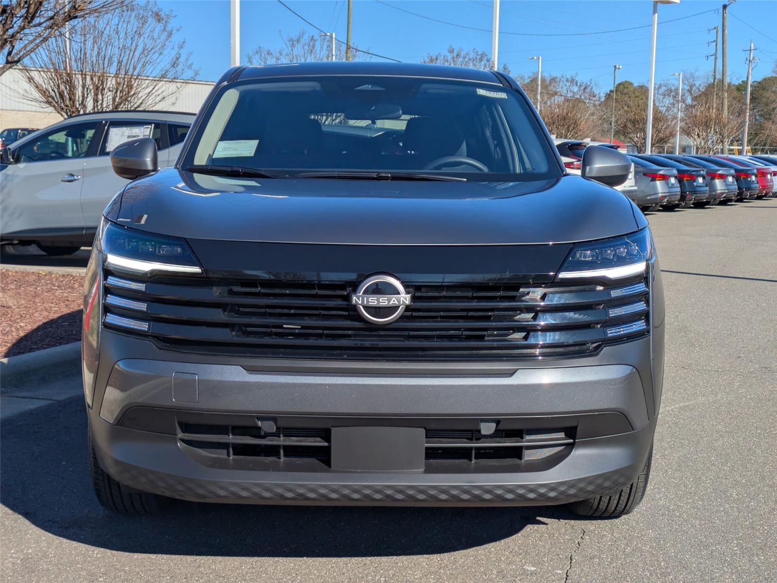 2025 Nissan Kicks SV photo 2
