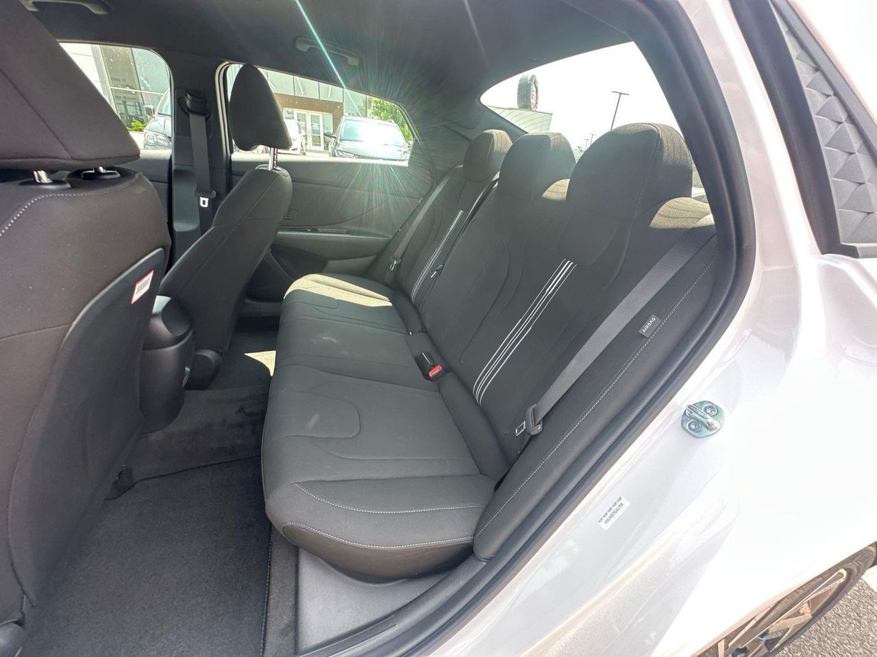2025 Hyundai Elantra SEL Sport photo 23