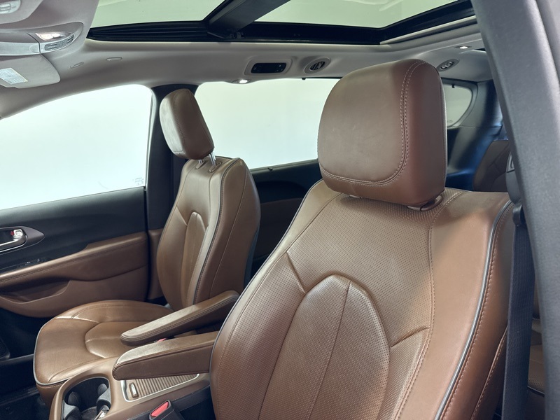 2019 Chrysler Pacifica Limited photo 20