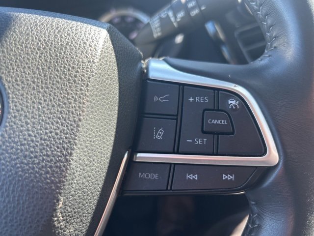 2023 Toyota Highlander XLE photo 13