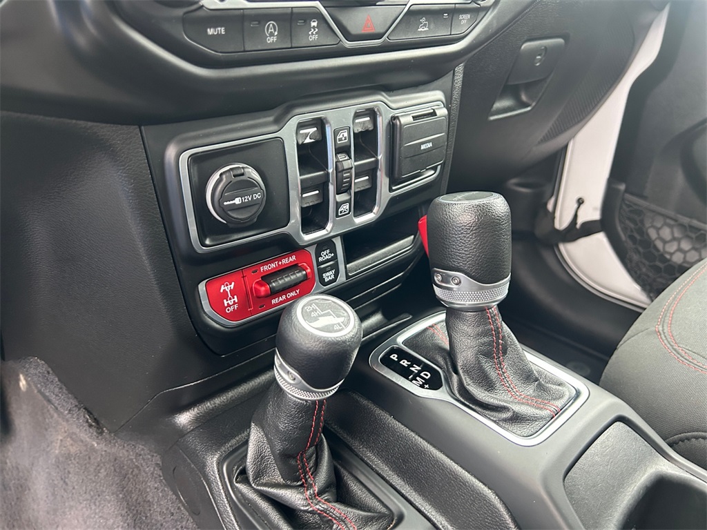 2020 Jeep Gladiator Rubicon photo 24