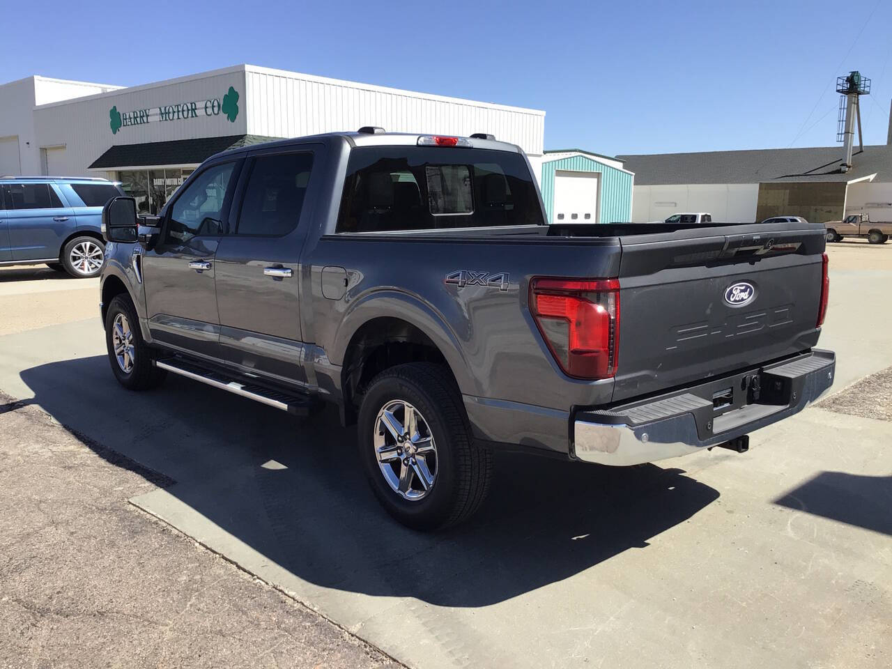 2025 Ford F-150 XLT photo 5
