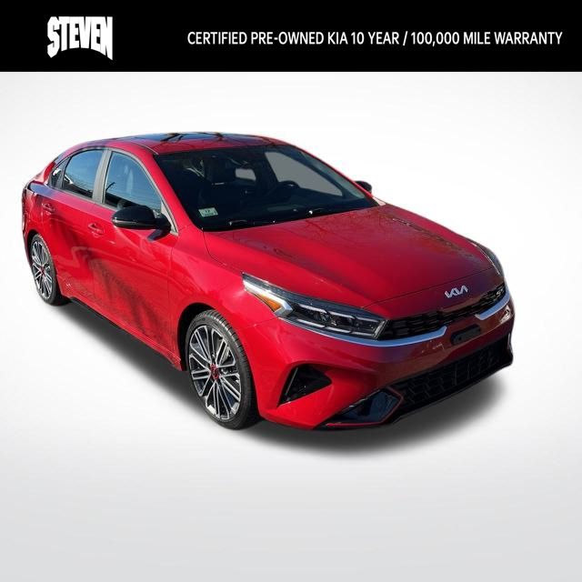 2022 Kia Forte GT photo 4