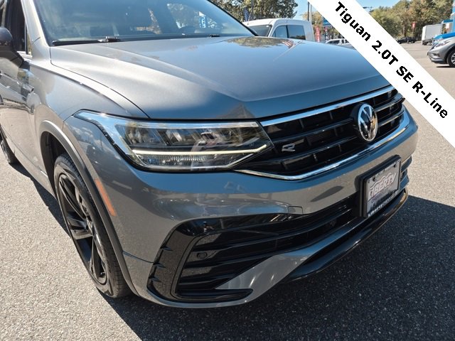 2023 Volkswagen Tiguan SE R-Line Black photo 2