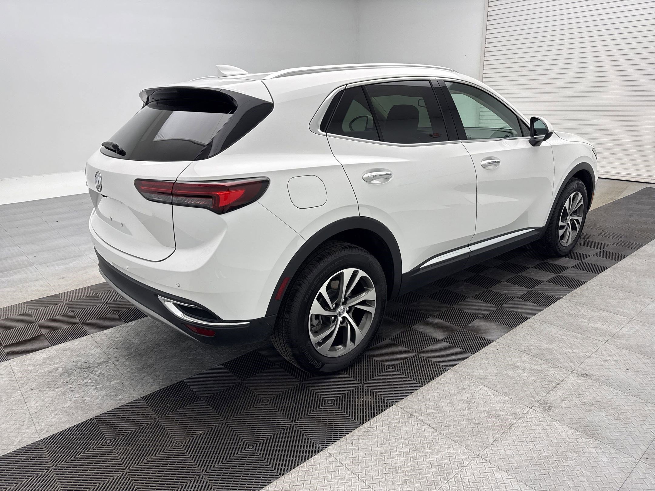 2022 Buick Envision Essence photo 8