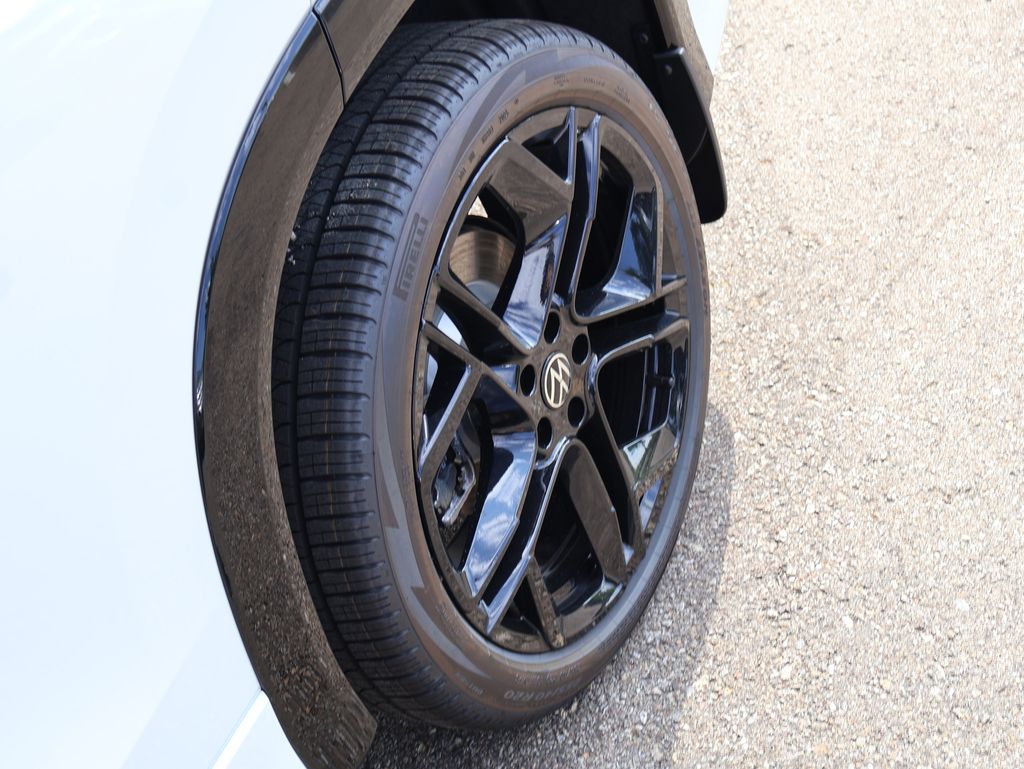 2025 Volkswagen Tiguan SE R-Line Black photo 37