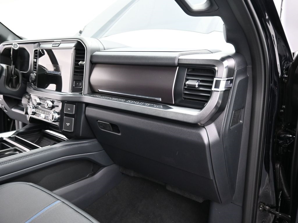 2026 Ford F-350 Platinum photo 18