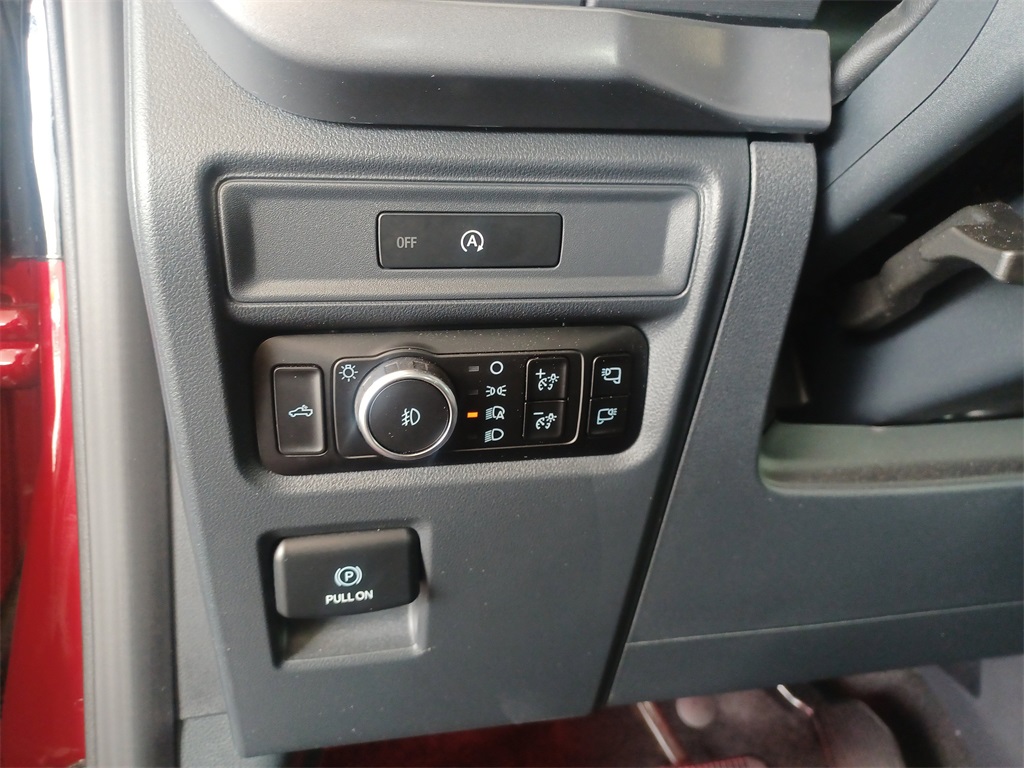 2025 Ford F-150 XLT photo 23