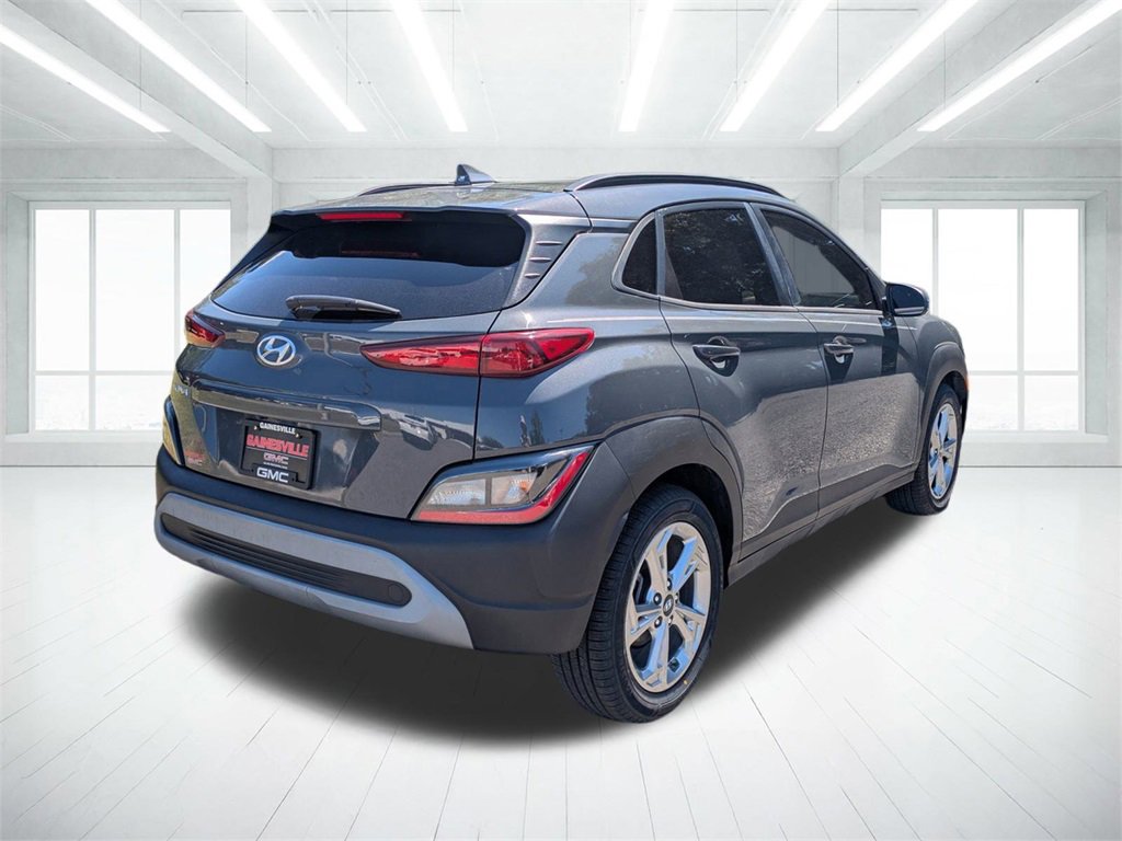 2023 Hyundai Kona SEL photo 2