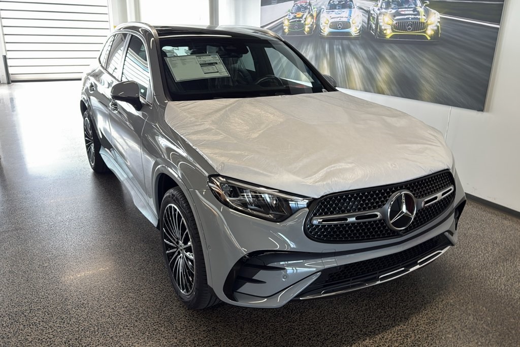 2026 Mercedes-Benz GLC Base's photo