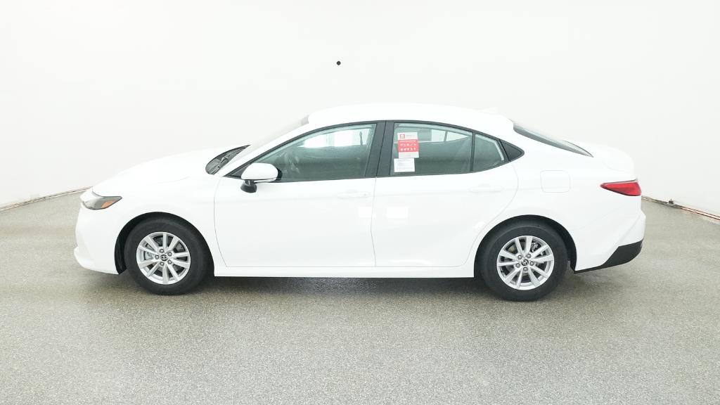 2025 Toyota Camry LE photo 10