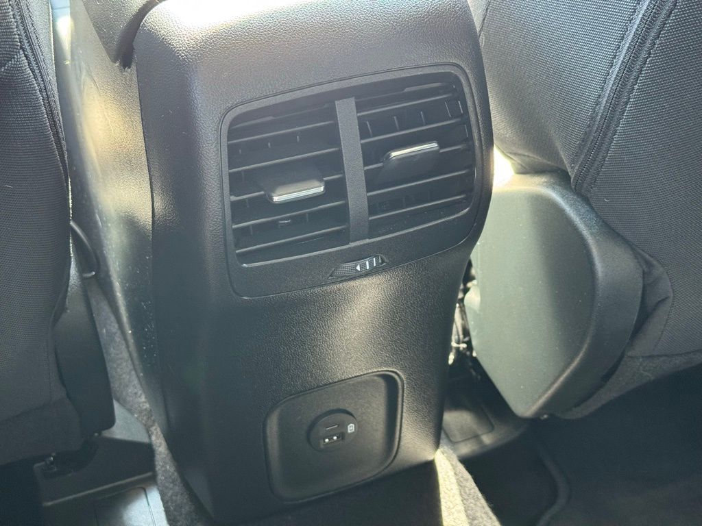 2022 Ford Escape SE photo 7