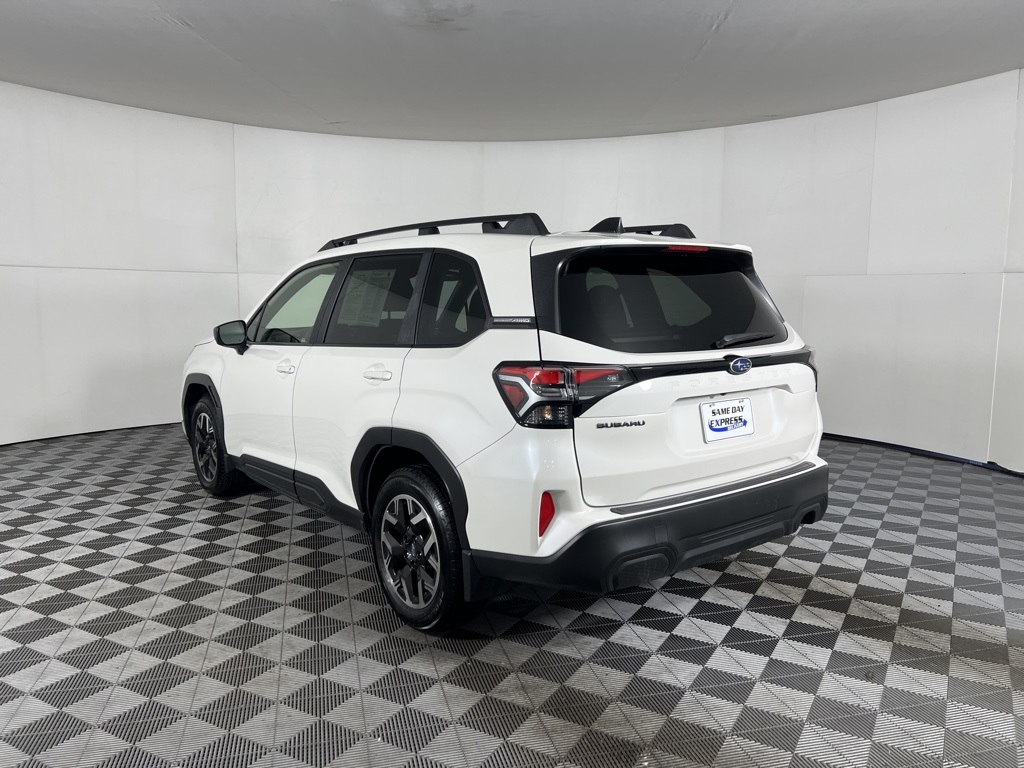2025 Subaru Forester Premium Base photo 20