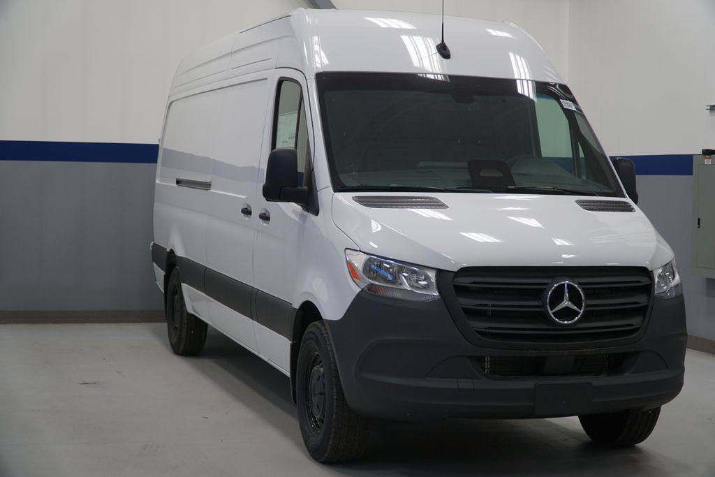 2025 Mercedes-Benz Sprinter Cargo Van Base's photo