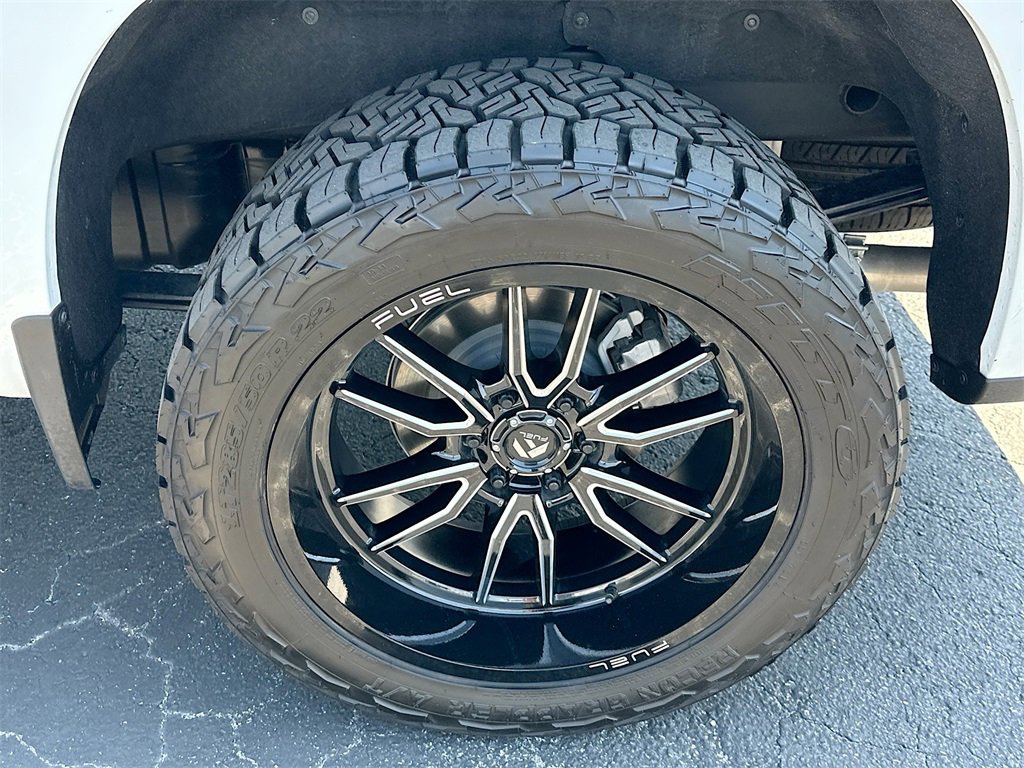 2025 Chevrolet Silverado 1500 LTZ photo 18