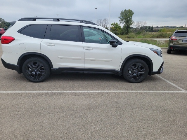 2024 Subaru Ascent Onyx Edition photo 16