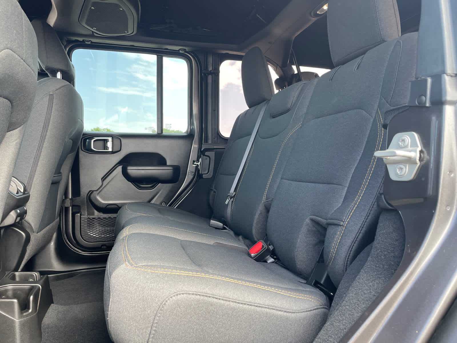 2024 Jeep Wrangler Sport S photo 12