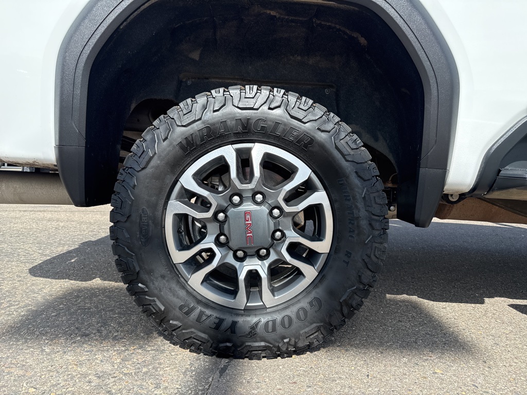 2023 Gmc Sierra HD AT4 photo 11
