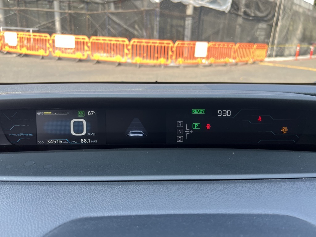 2019 Toyota Prius Prime Plus Premium Advanced photo 19