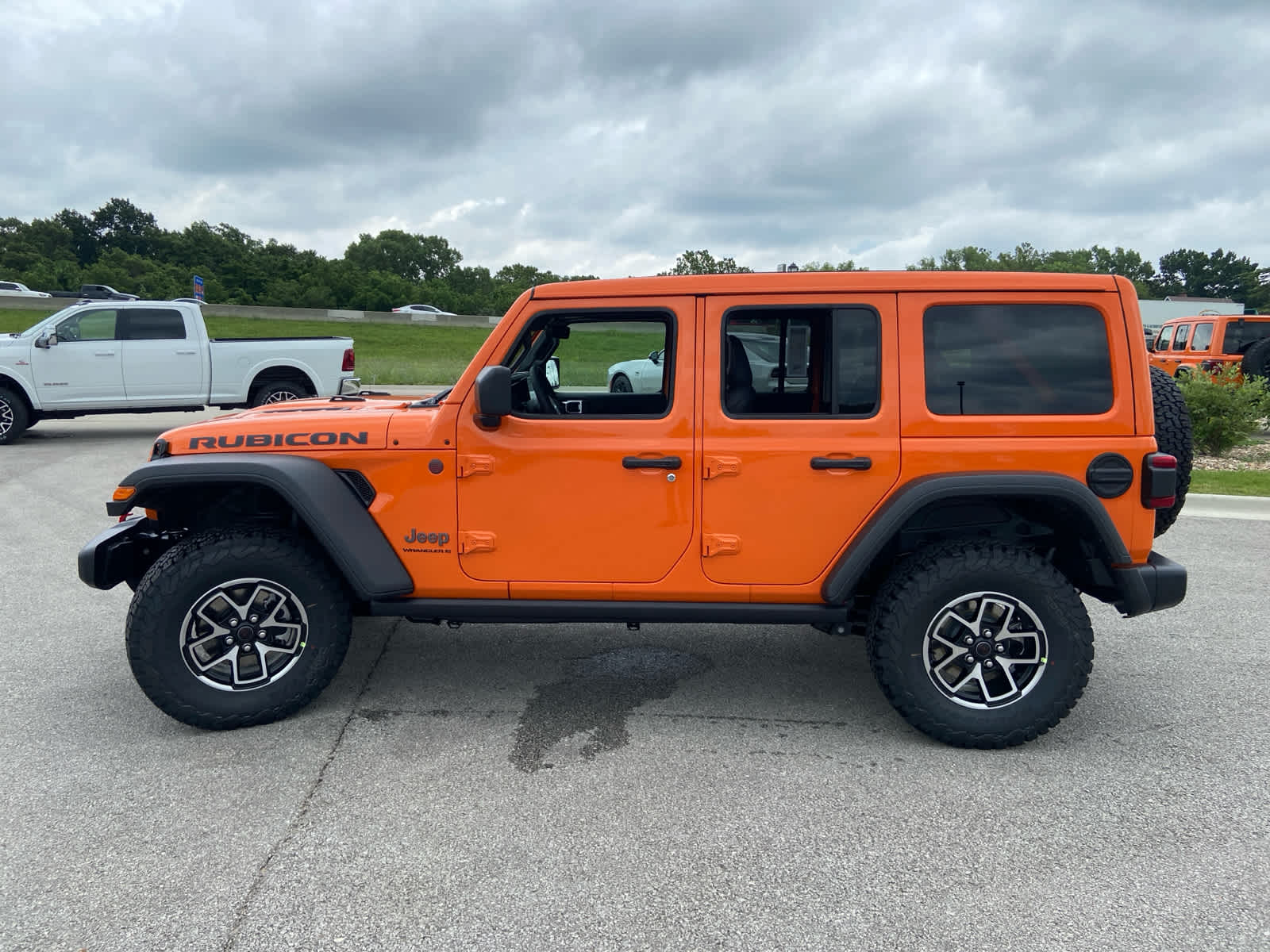 2025 Jeep Wrangler Rubicon photo 5