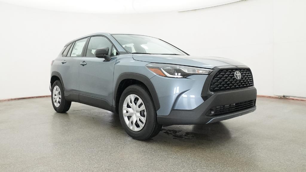 2025 Toyota Corolla Cross L photo 30