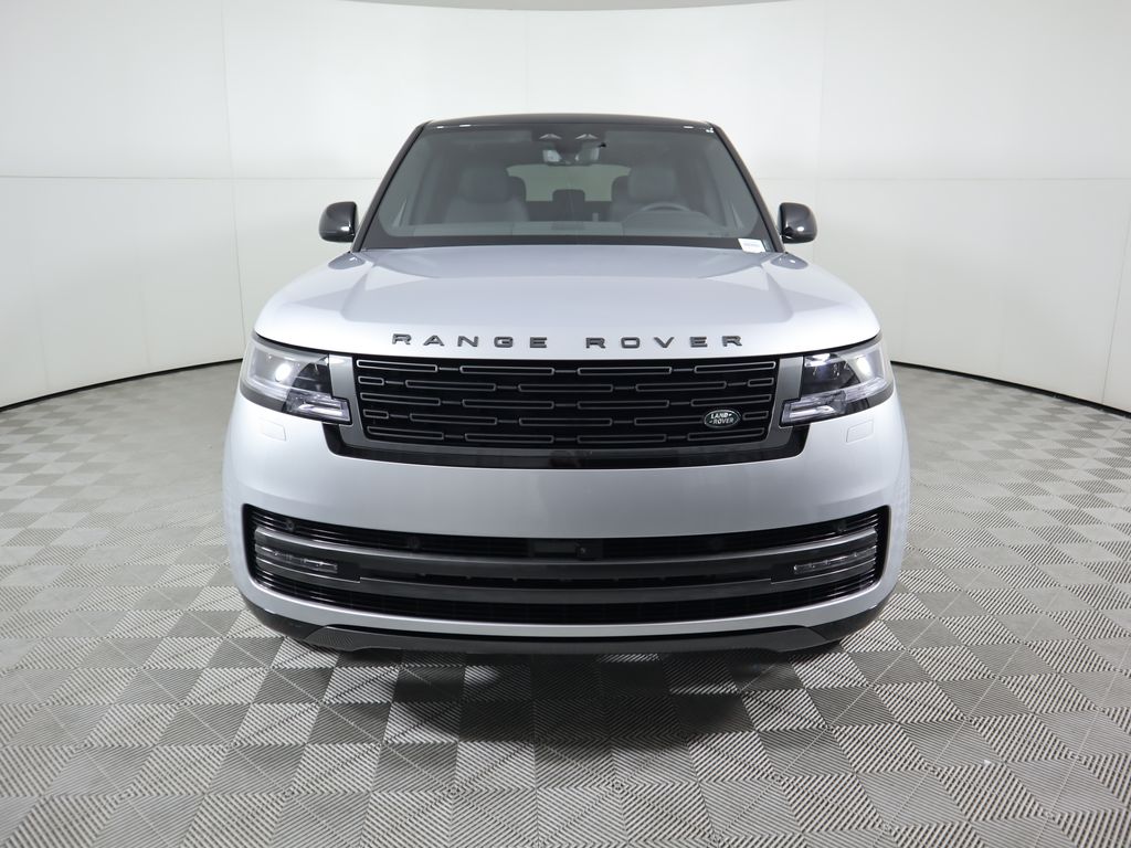 2025 Land Rover Range Rover SE photo 2