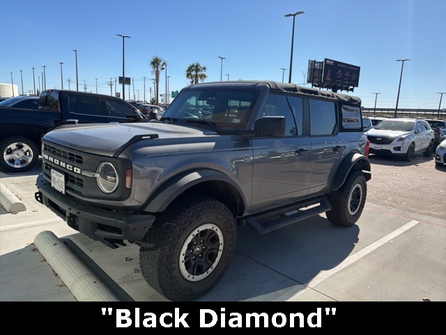 2021 Ford Bronco 4-Door Black Diamond's photo