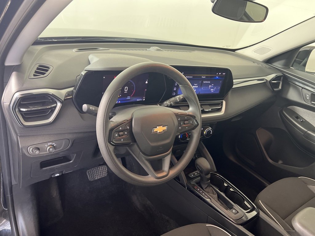 2024 Chevrolet Trailblazer LT photo 3