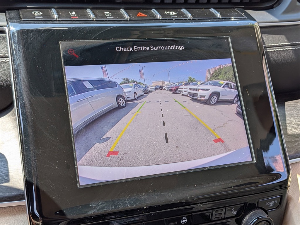 2022 Jeep Grand Cherokee Limited photo 16