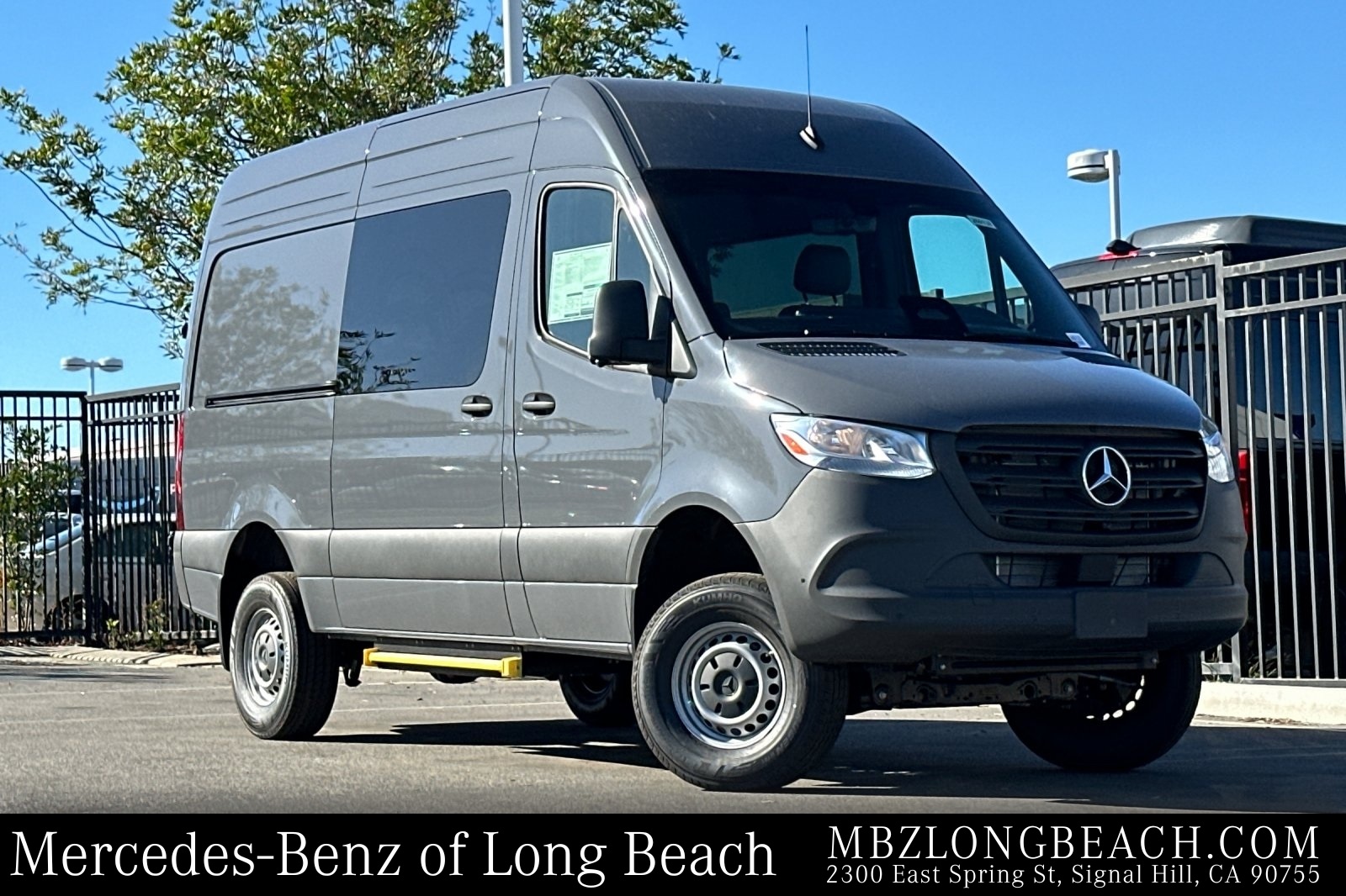 2026 Mercedes-Benz Sprinter Cargo Van Base's photo