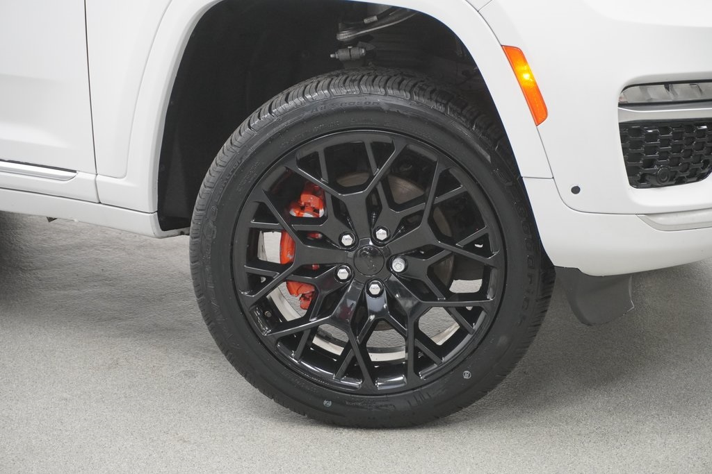 2022 Jeep Grand Cherokee Summit Reserve photo 3