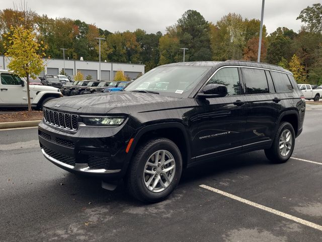 2025 Jeep Grand Cherokee Laredo photo 4